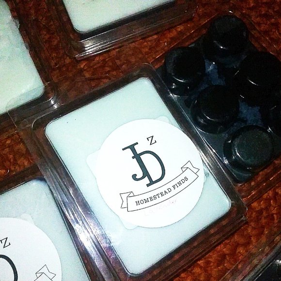 Lavender Scented  Wax Melts/Tarts - Picture 5 of 6